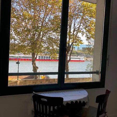 1 Bedroom With River Seine View *